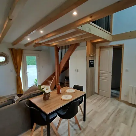 Le Pommier Neuf Avec Parking Prive Clos *