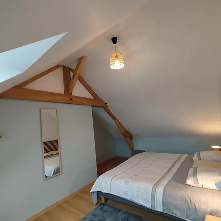 Le Pommier Neuf Avec Parking Prive Clos Feriehus *