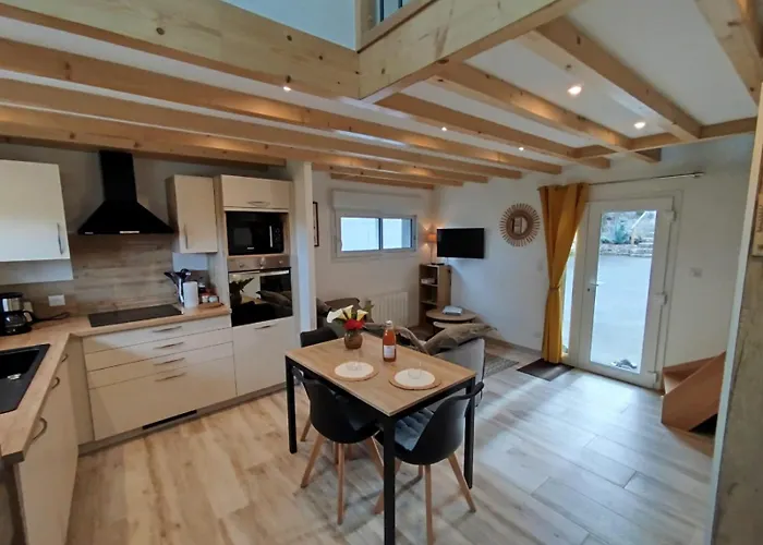 Le Pommier Neuf Avec Parking Privé Clos