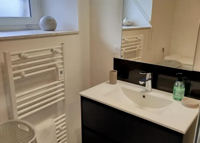 Le Pommier Neuf Avec Parking Prive Clos Jullouville-les-Pins